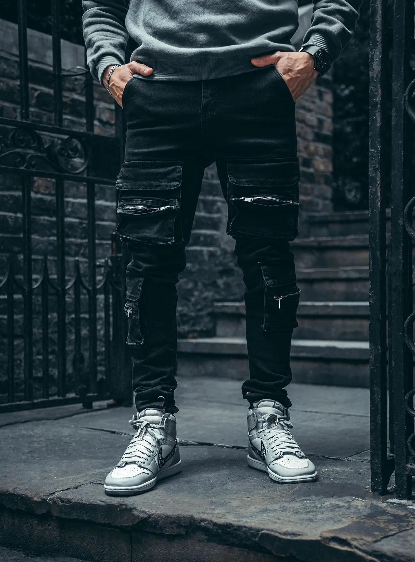 Cargo Jeans V3 in Jet Black