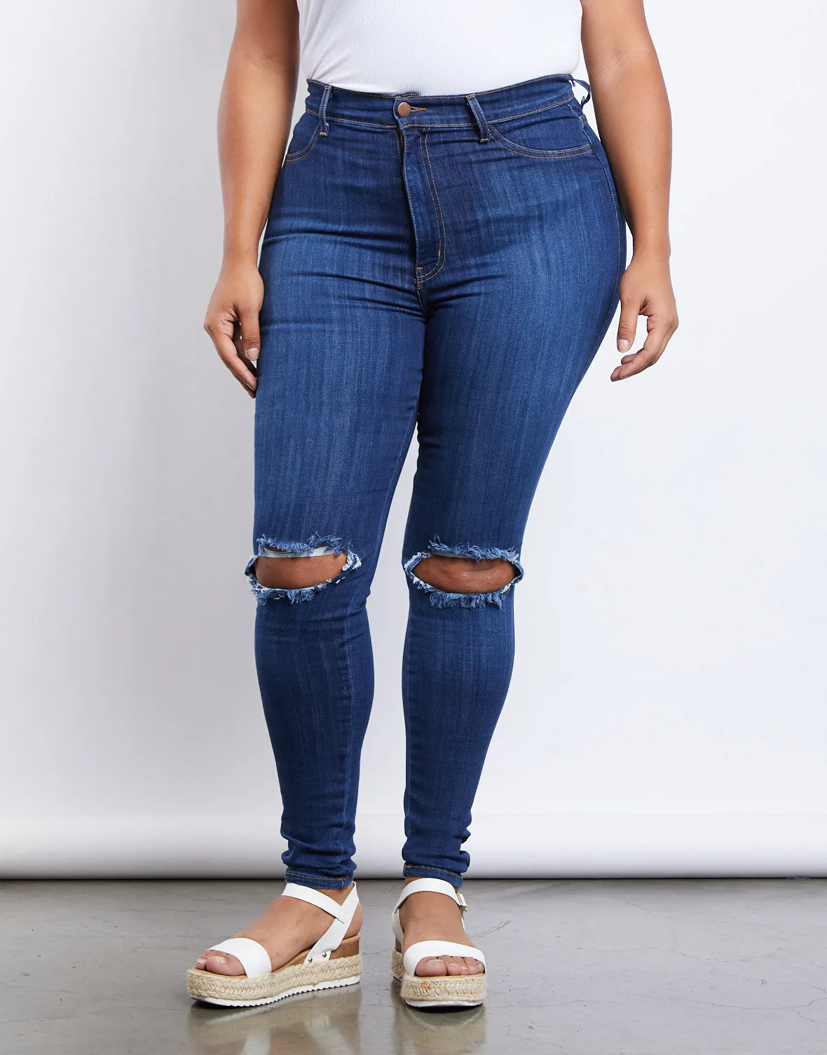 Plus Size Ripped Knee Skinny Jeans